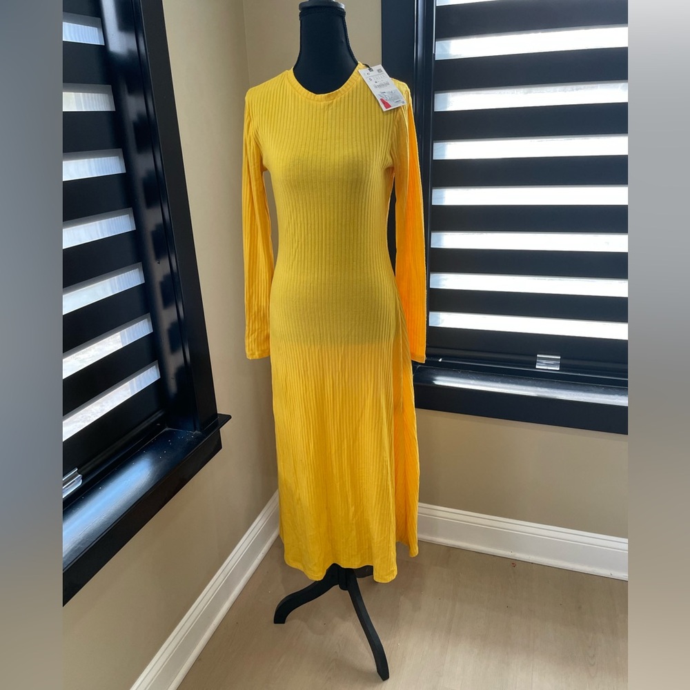 ✨ ZARA Ribbed Yellow Midi Dress – Size Small (NWT) ✨